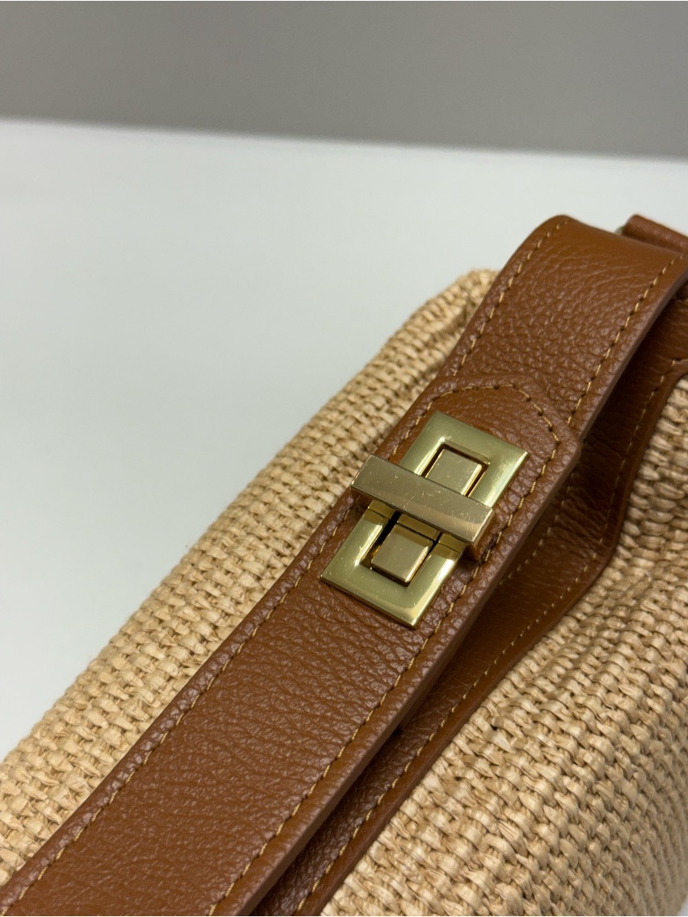 Made in Italy CROSSBODY WOVEN HANDBAG with LEATHER trim NWT - Picture 5 of 16